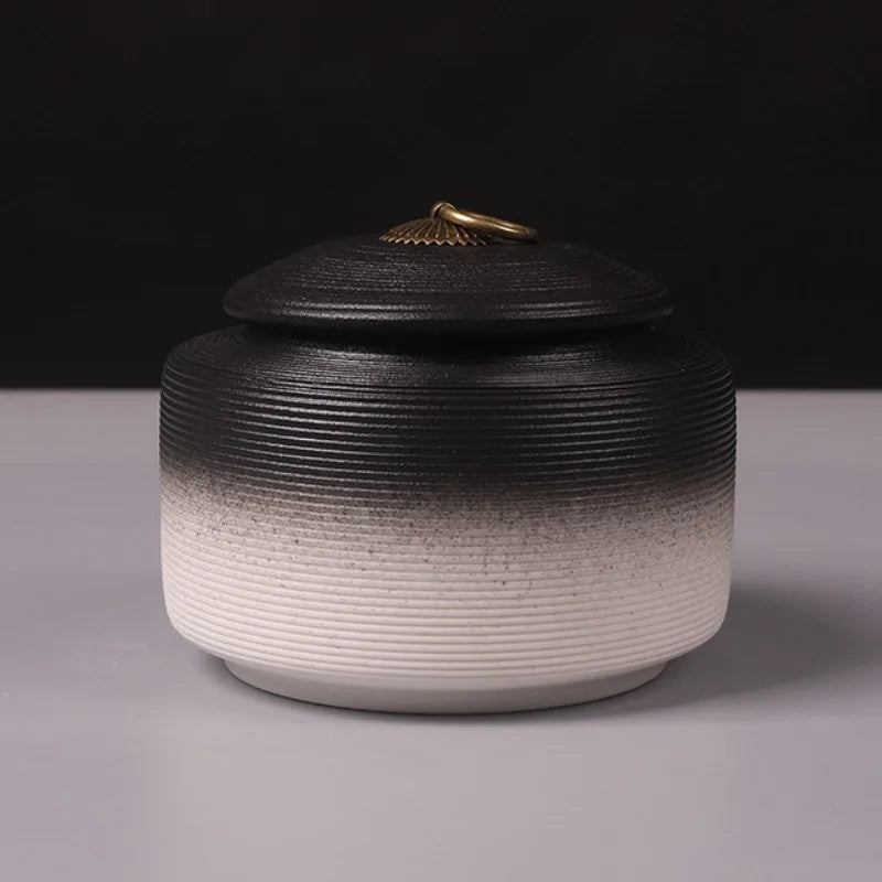 Why Choose a Minimal Style Keepsake Urn?